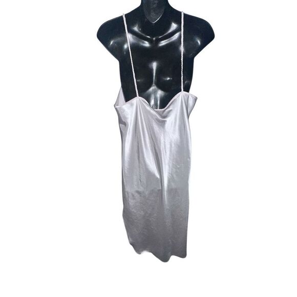 Beautiful women Vintage Intimo Amore Vintage CREAM/WHITE Satin Negligee Floral P - Picture 10 of 12